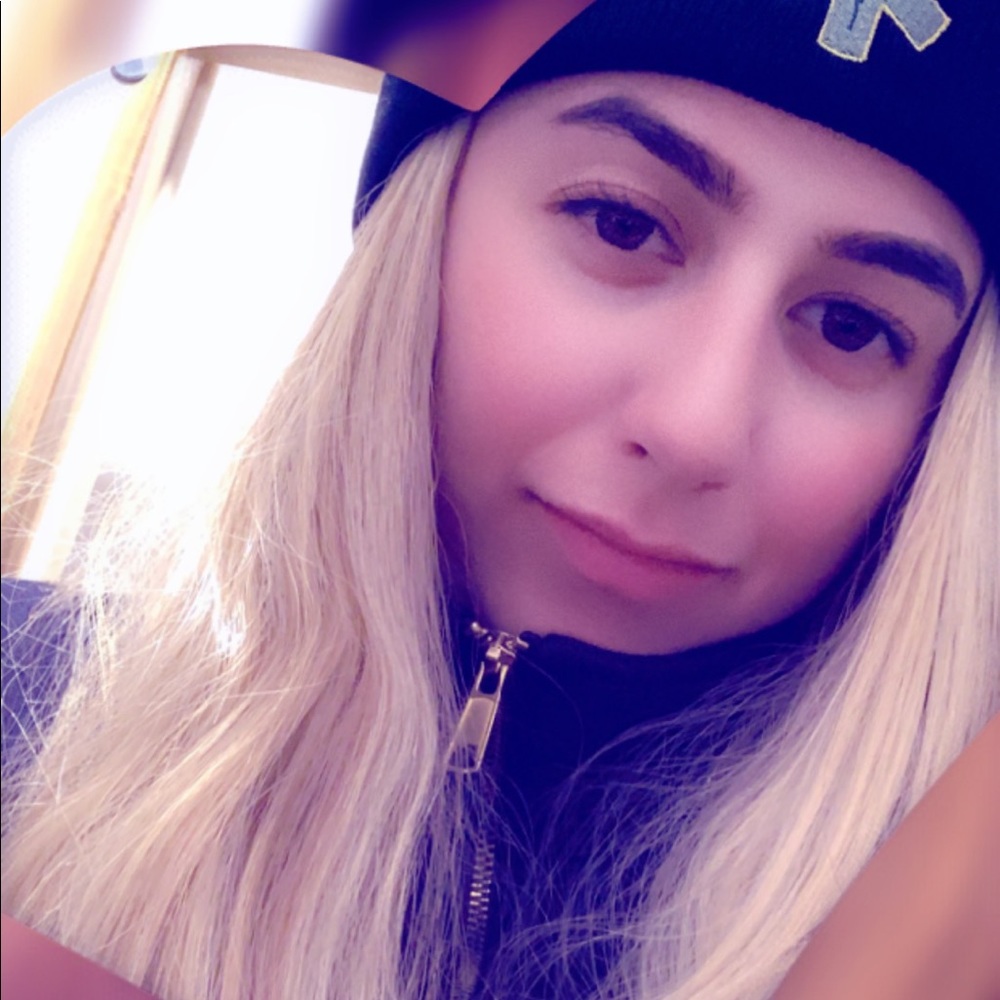 Meet your Posher, Batel